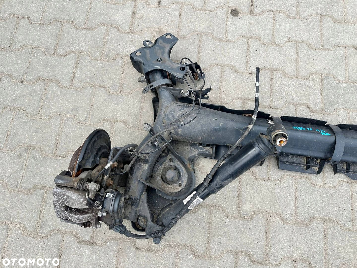 MEGANE IV ZAWIESZENIE TYLNE BELKA OŚ KOMPLETNE 1,3 TCE - 2