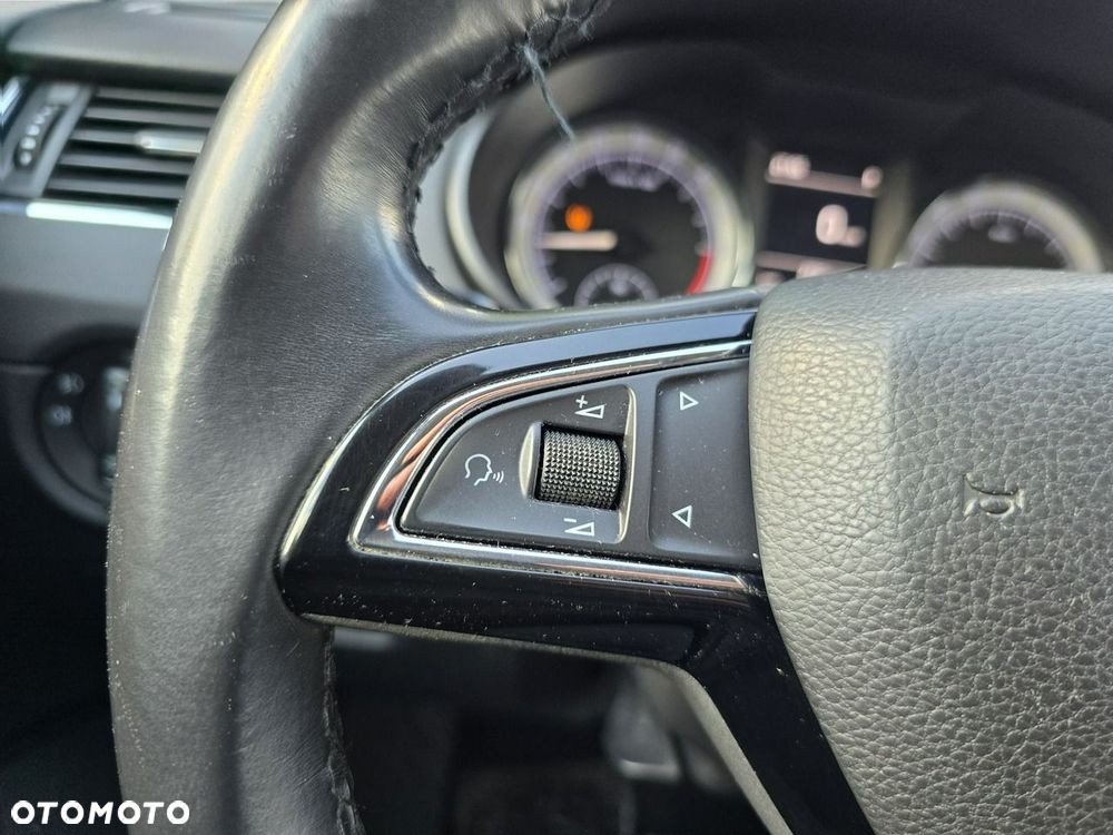 Skoda Octavia 2.0 TDI DSG Style - 17