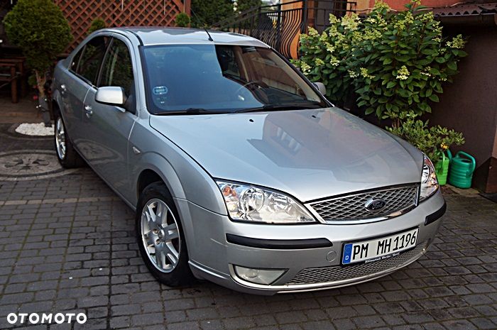 Ford Mondeo 1.8 Ghia - 3