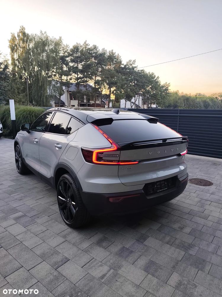 Volvo C40 P8 Recharge AWD Plus - 10