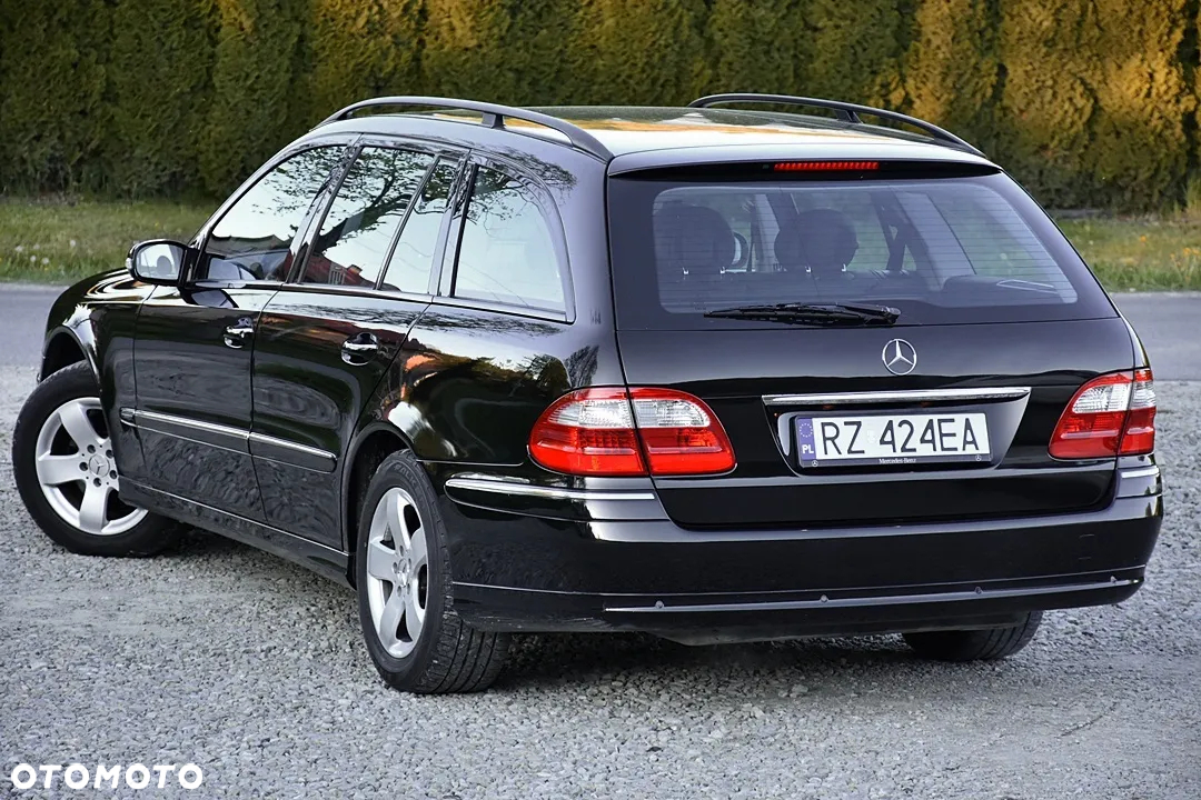 Mercedes-Benz Klasa E 320 4-Matic T Avantgarde - 4