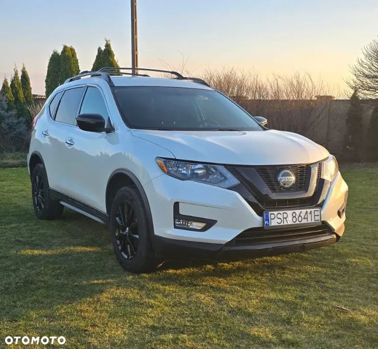 Nissan Rogue - 1