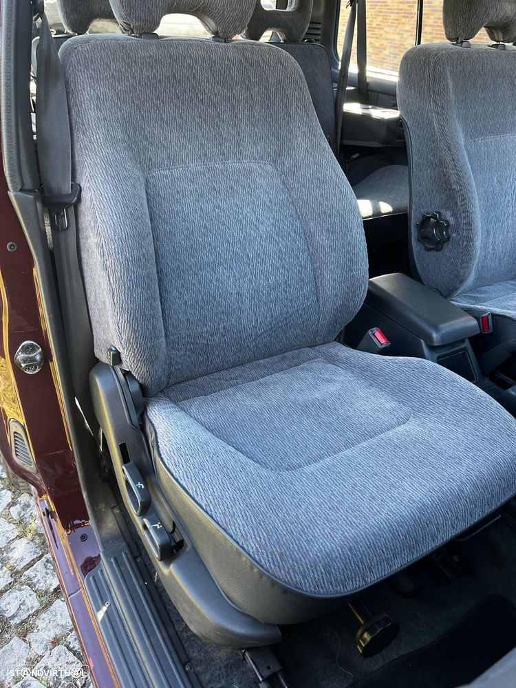 Mitsubishi Pajero 2.5 TDi GLX - 25