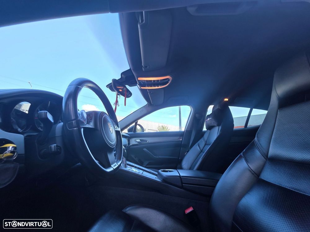 Porsche Panamera 3.0 V6 - 16