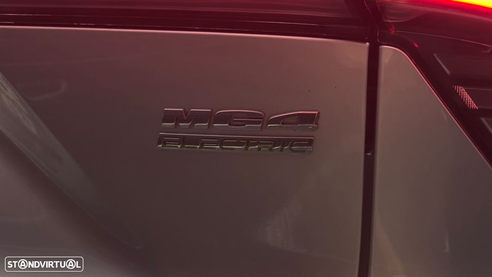 MG MG4 77 kWh Extended Range Luxury - 15
