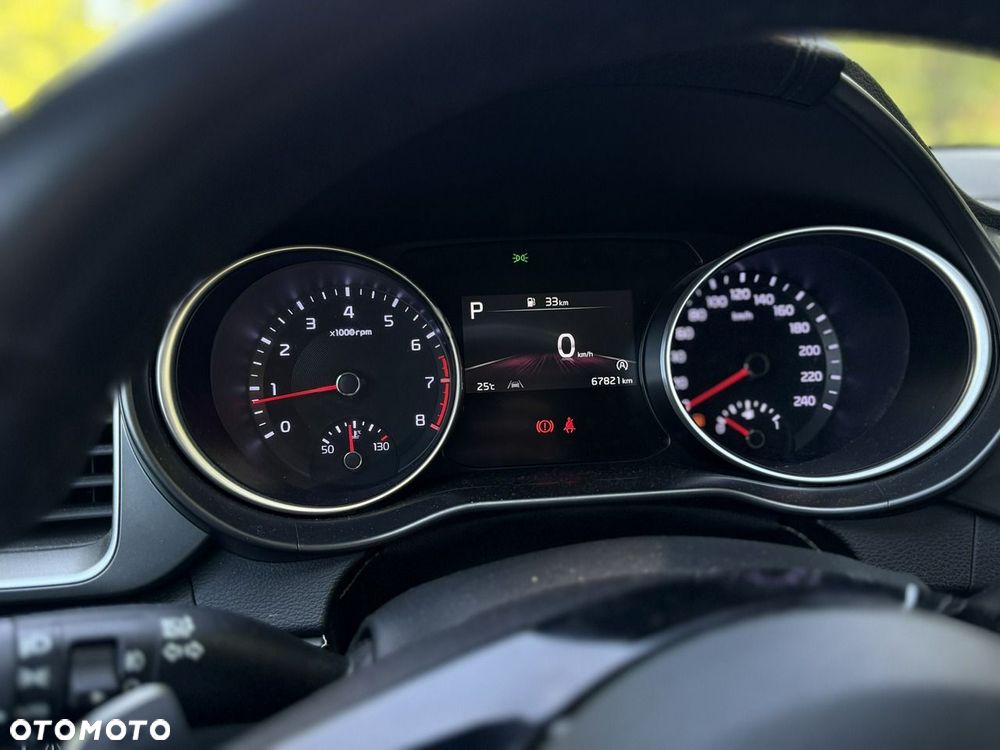 Kia Ceed - 28