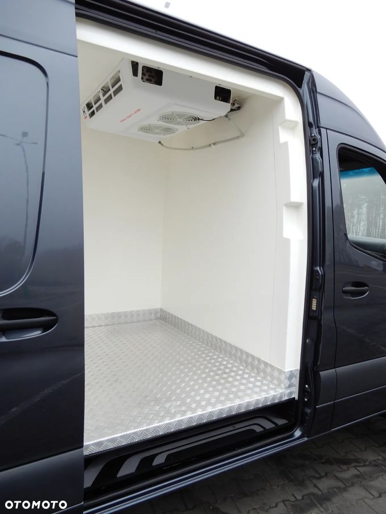 Mercedes-Benz Sprinter 319 CDI V6 3.0 CDI 190 KM Automat 7G-Tronic 4X4 Chłodnia -30*C Agregat Chłodniczy Rozstaw Osi 3665 mm Ładowność 1067 Kg WZMACNIANY Przebieg 10 Tys Km Jedyny Taki UNIKAT Stan NOWY Jak Z Fabryki POLECAM - 19