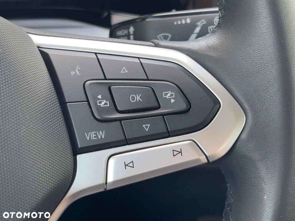 Volkswagen Golf 1.5 TSI EVO Life - 26