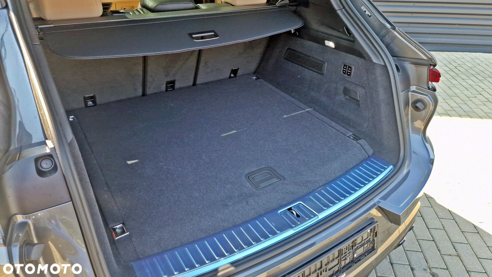 Porsche Cayenne - 8