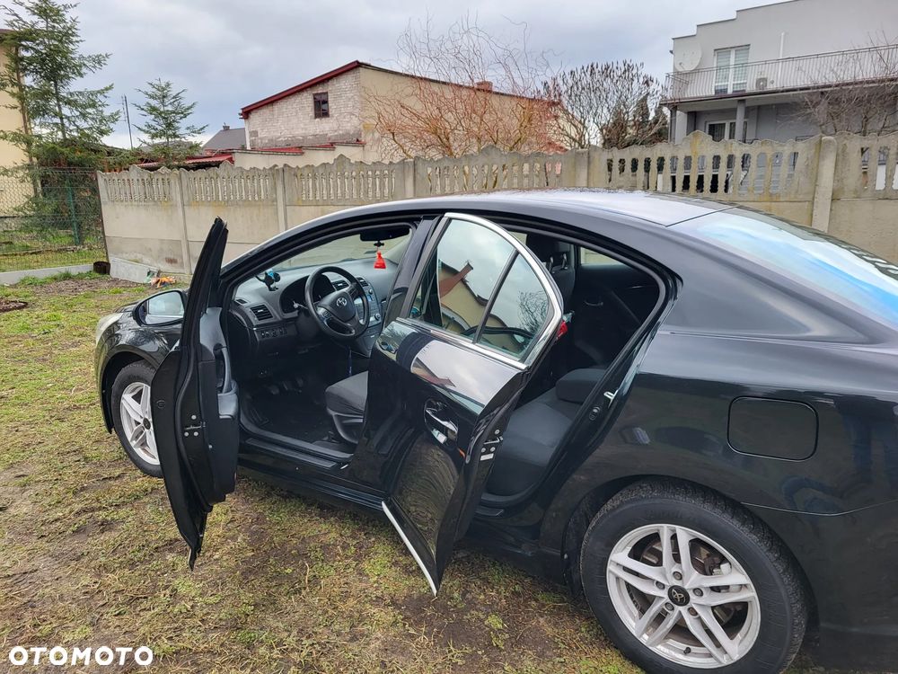 Toyota Avensis 2.0 D-4D 2010 - 12