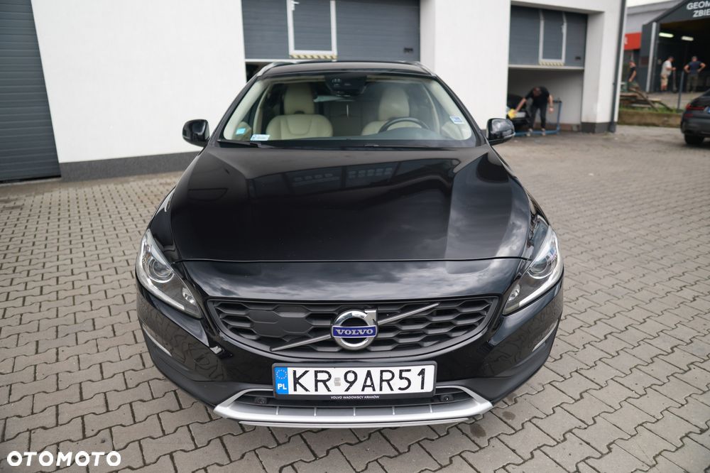Volvo V60 T5 Drive-E Dynamic Edition (Momentum) - 11