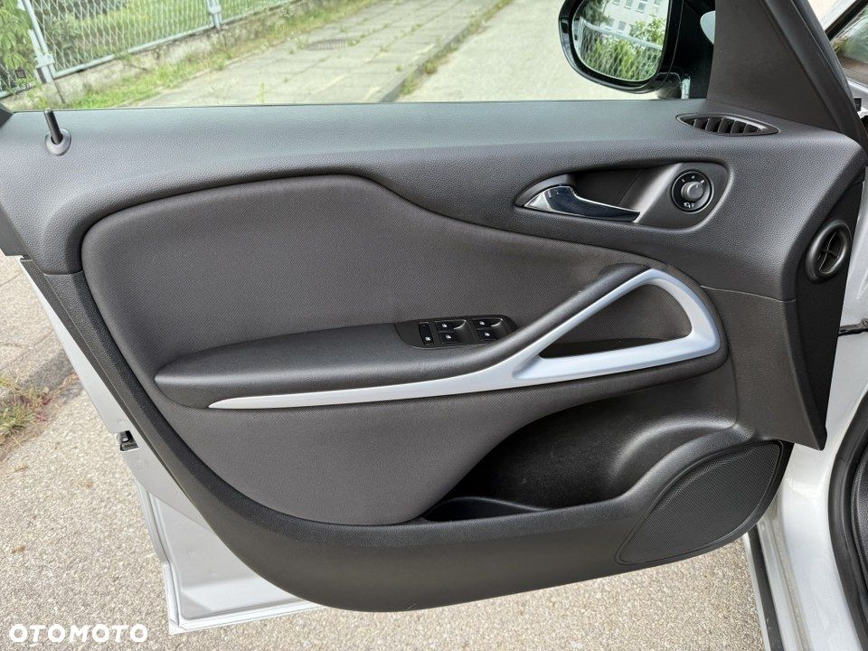 Opel Zafira Tourer 1.4 Turbo ecoFLEX Start/Stop Business Innovation - 18