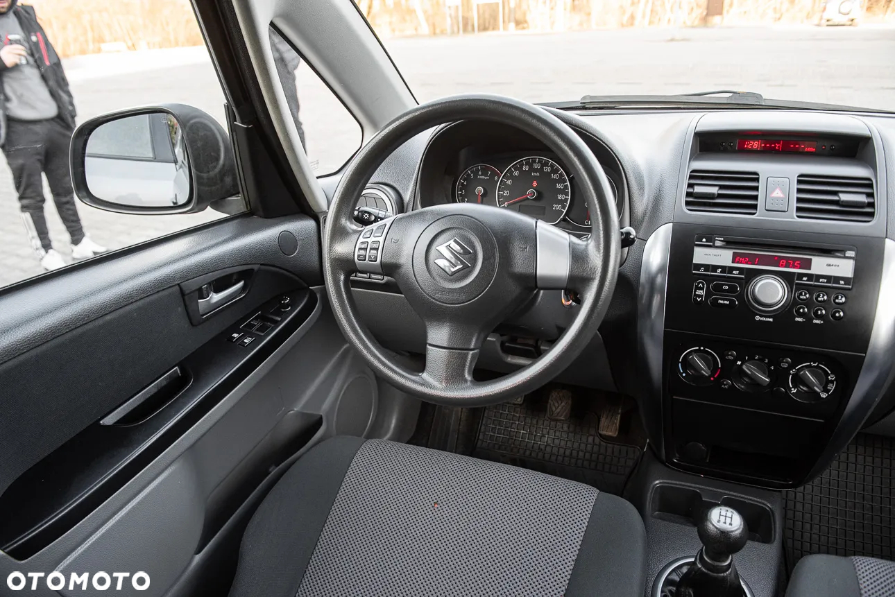 Suzuki SX4 1.6 GS / Premium 4WD - 16