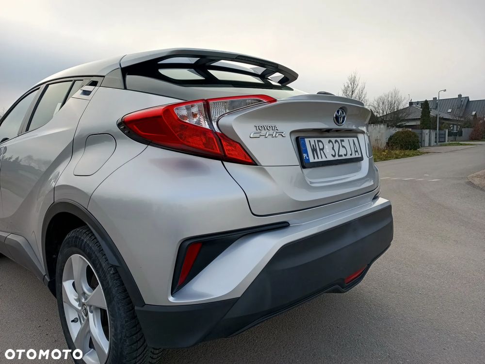 Toyota C-HR Style - 3