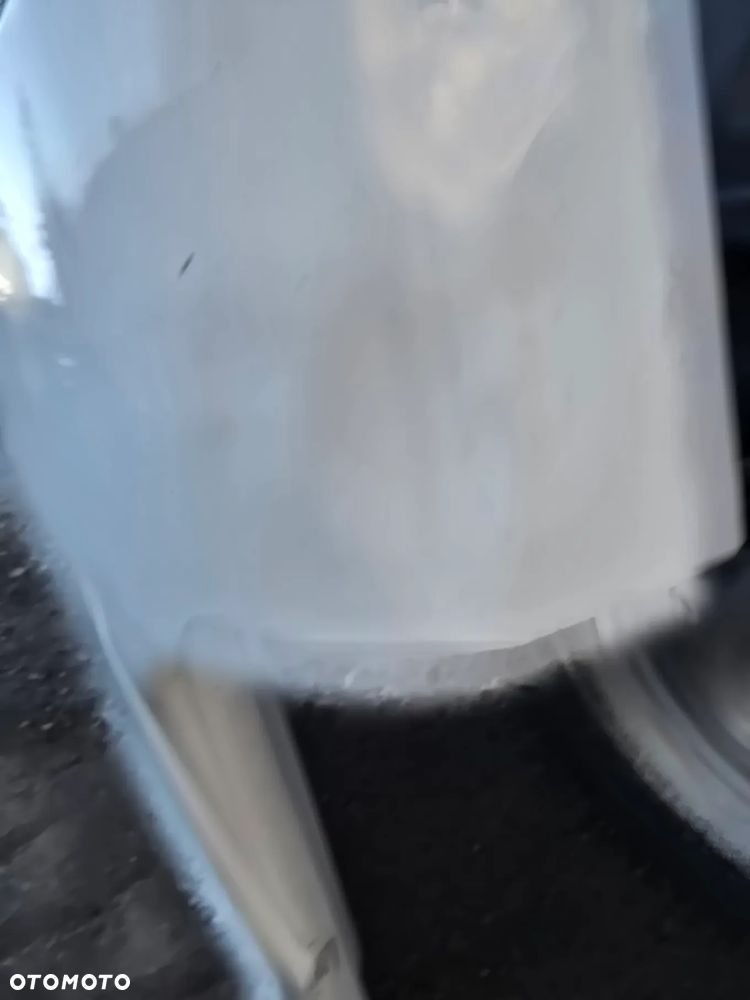 Klapa tyl vw t6 - 5