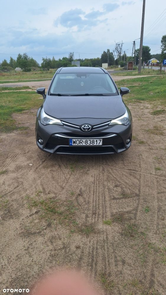 Toyota Avensis - 6