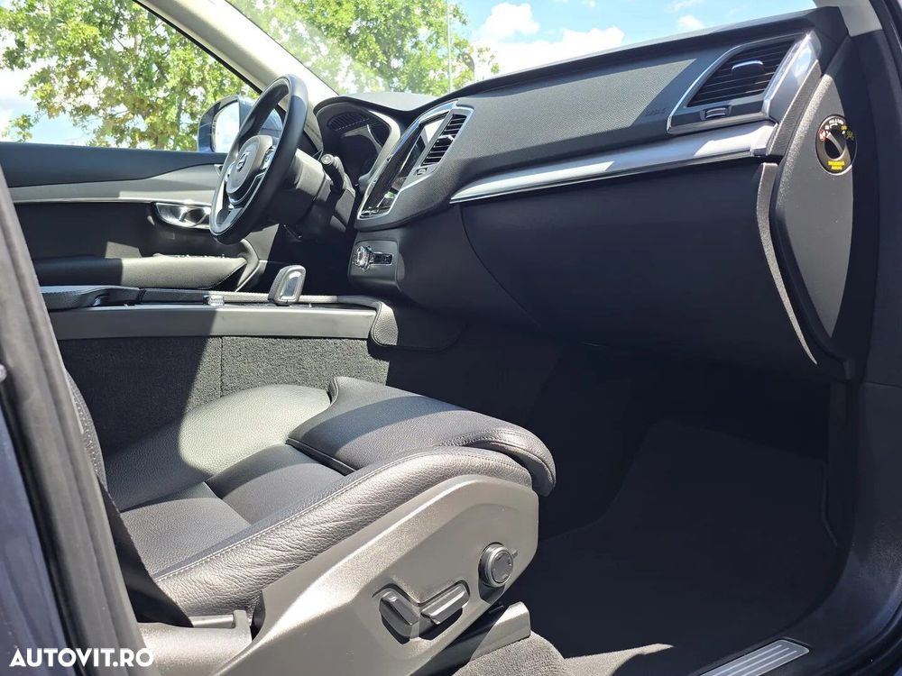 Volvo XC 90 B5 MHEV AWD 7 locuri Momentum Pro - 22