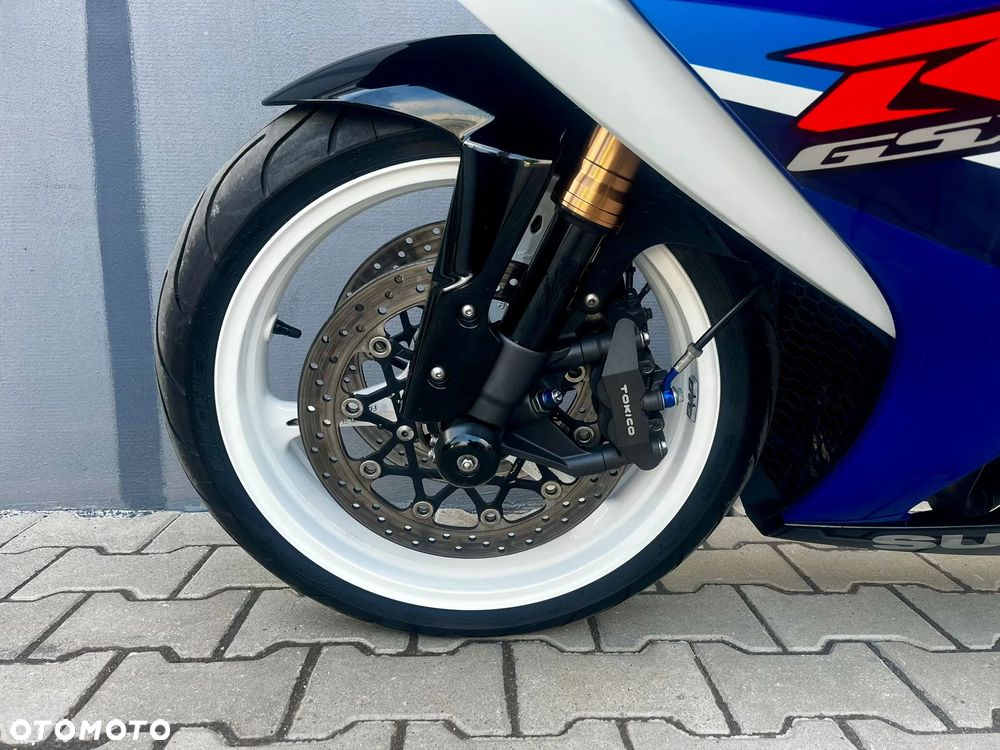 Suzuki GSX-R - 10