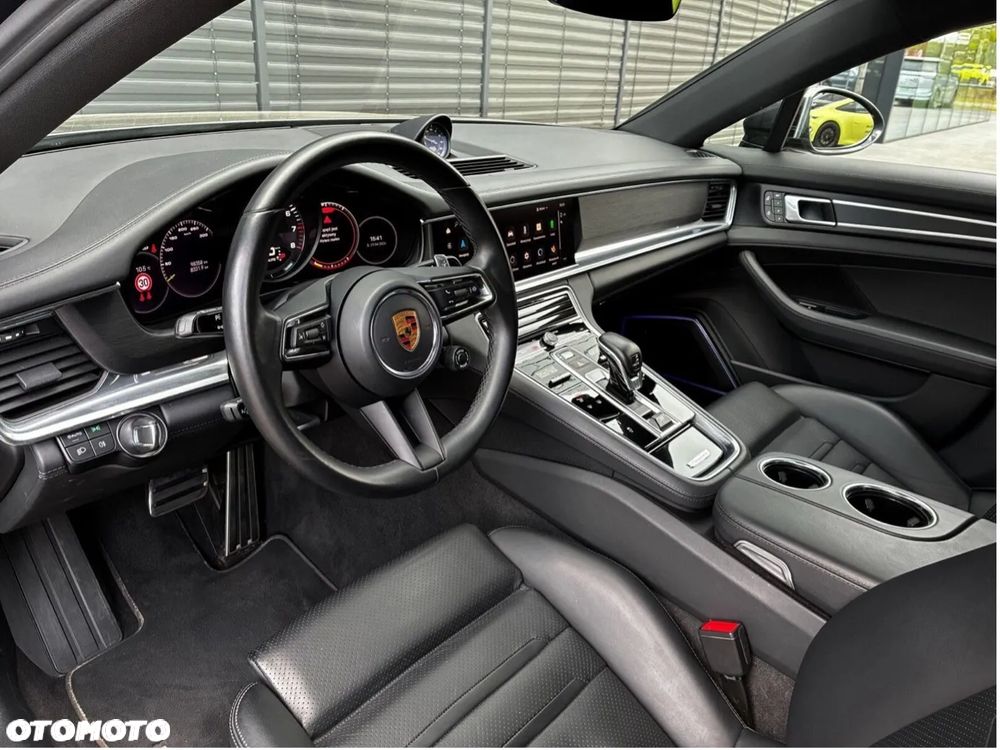 Porsche Panamera 4 E-Hybrid Platinum Edition - 11
