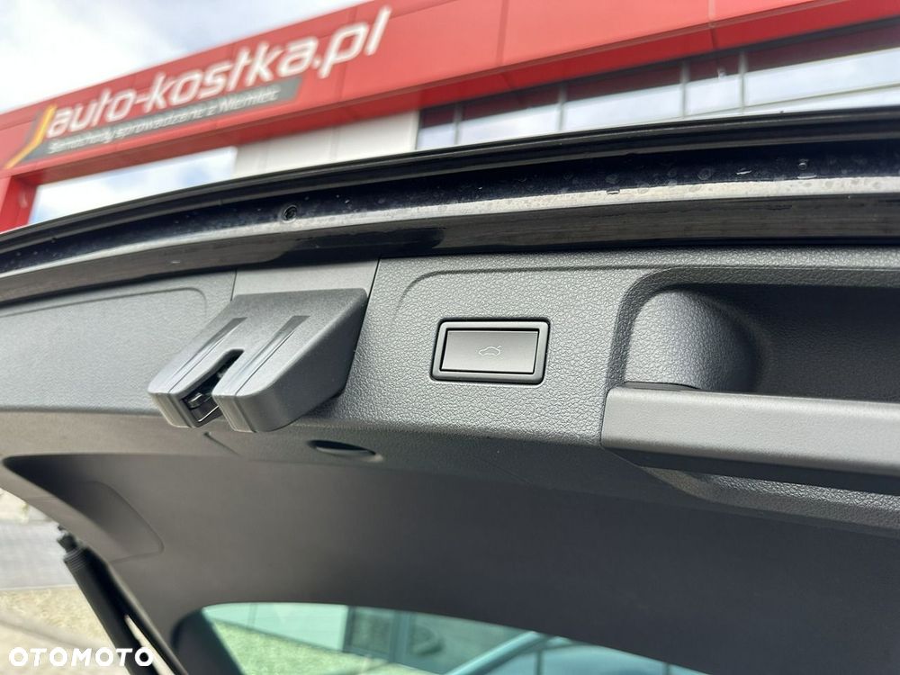 Volkswagen Passat Variant 2.0 TSI (BlueMotion Technology) DSG Highline - 33