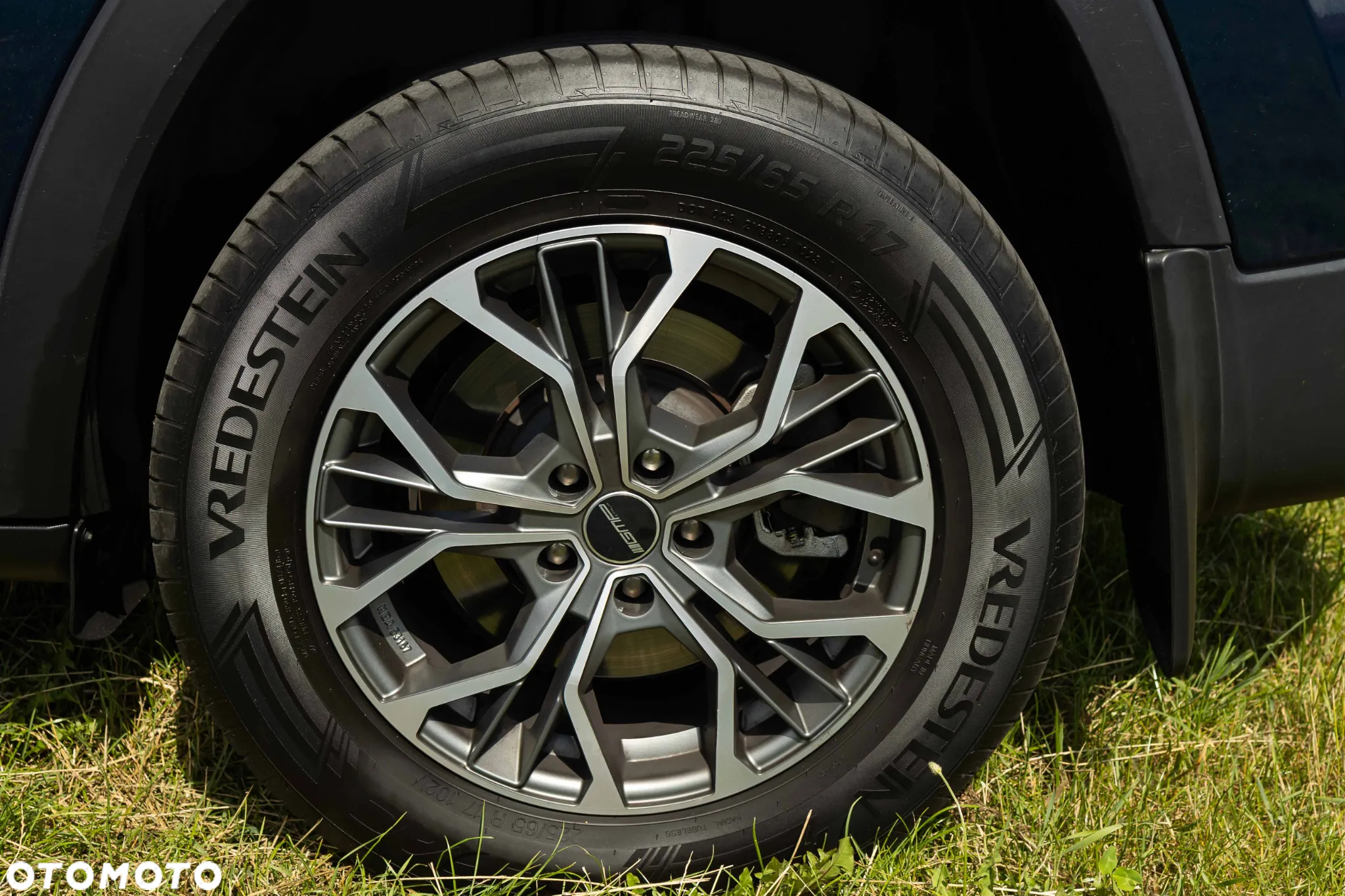 Jeep Cherokee - 18