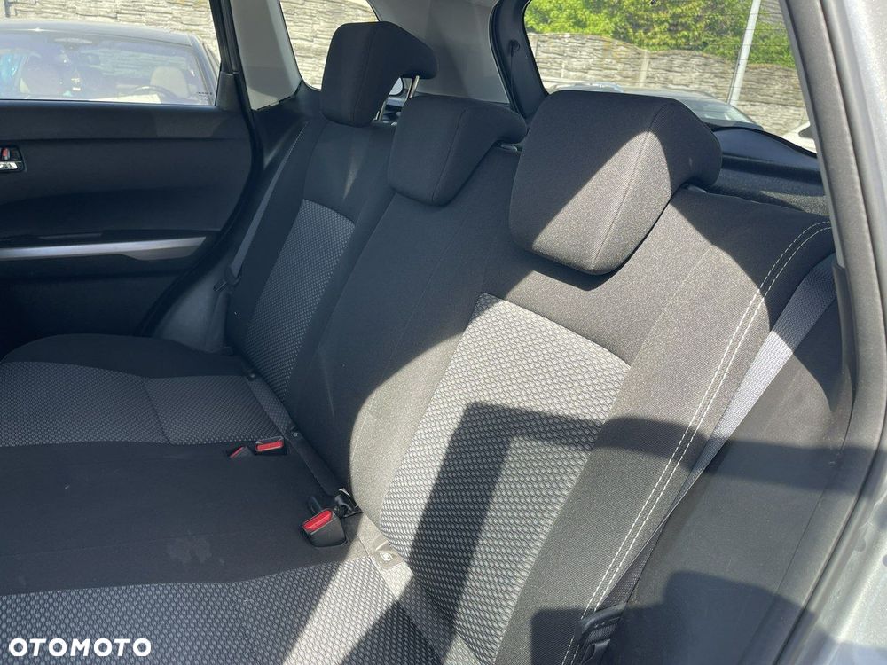 Suzuki Vitara - 12