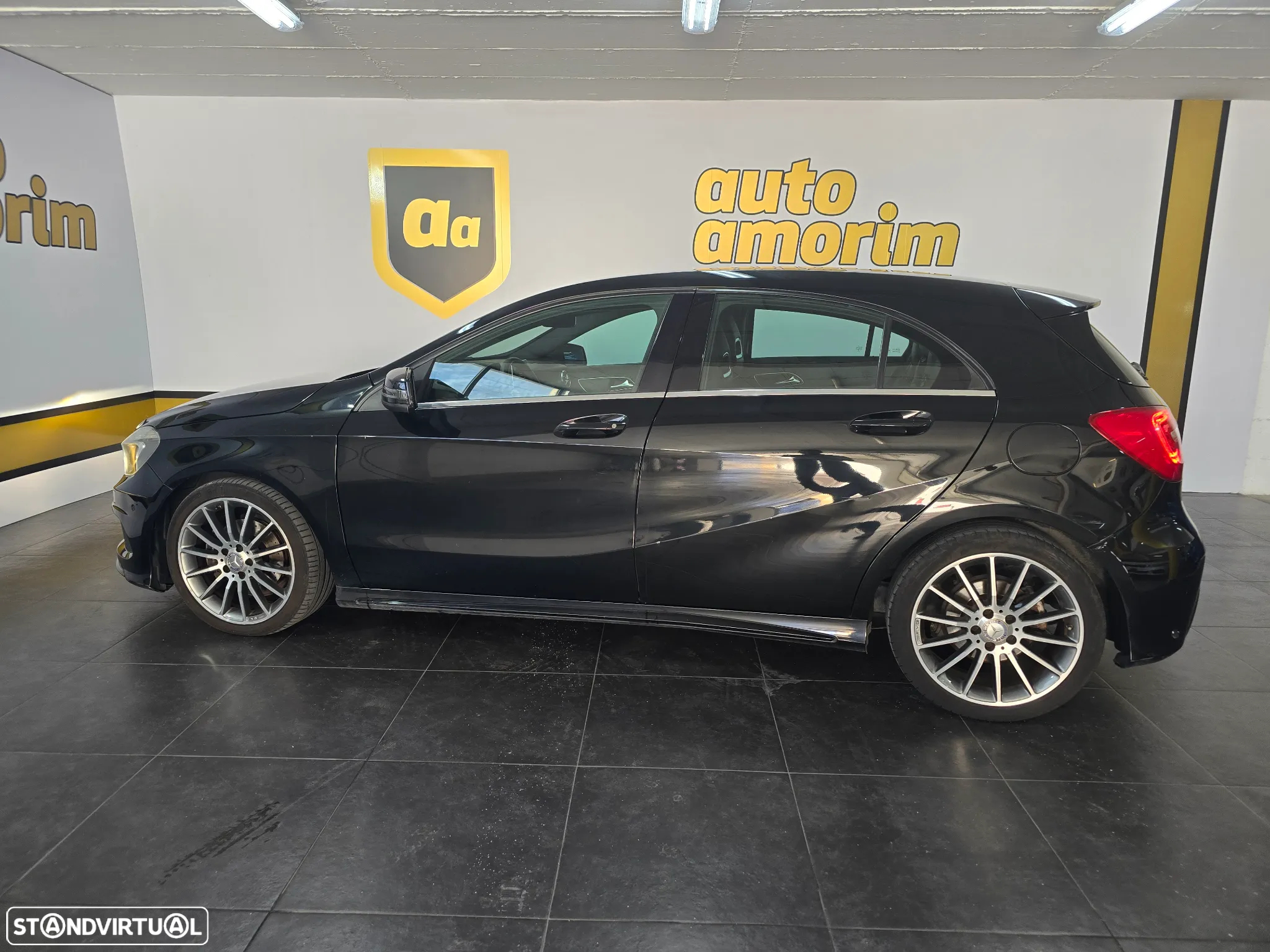 Mercedes-Benz A 180 CDi BE AMG Line - 12