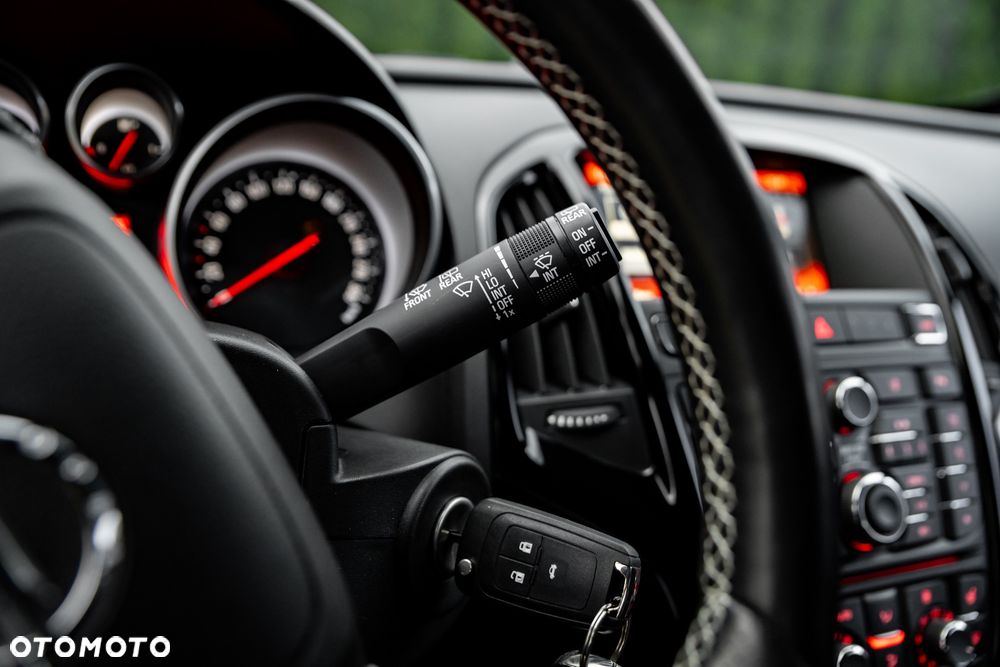 Opel Astra IV GTC OPC - 26