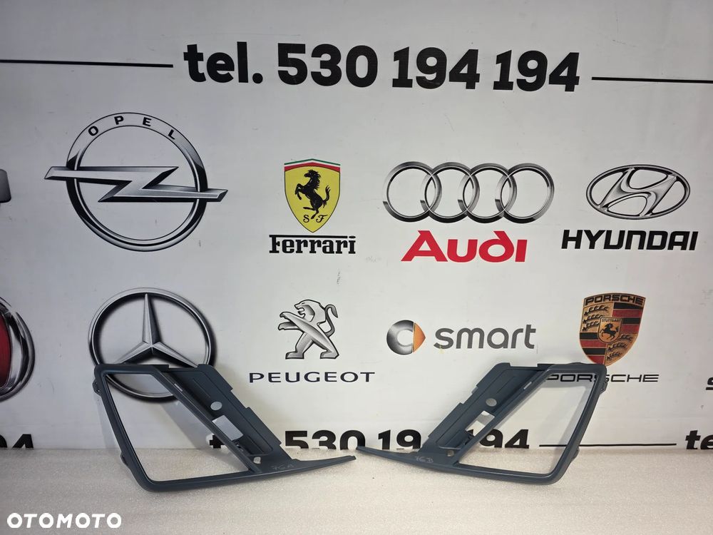 SEAT IBIZA V 6F0 17- LEWA / PRAWA KRATKA BOCZNA ZDERZAKA PRZEDNIEGO PRZÓD NR 6F0853711 / 6F0853712 NR AUKCJI KB76 - 1