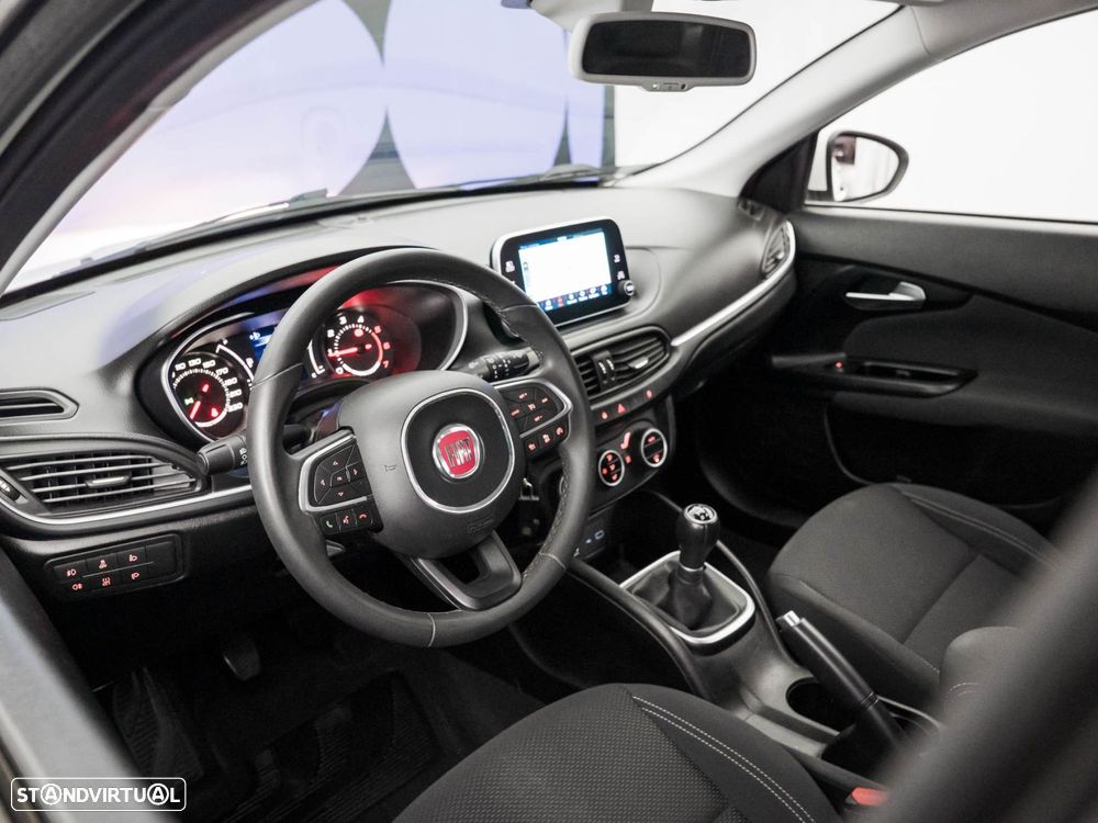 Fiat Tipo Station Wagon 1.3 M-Jet Lounge - 12