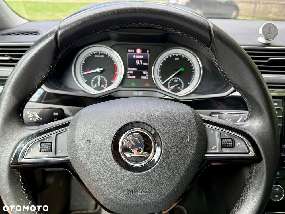 Skoda Superb 2.0 TSI 4x4 L&K DSG - 17