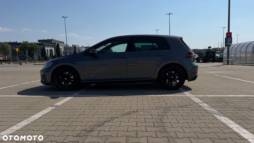 Volkswagen Golf - 4