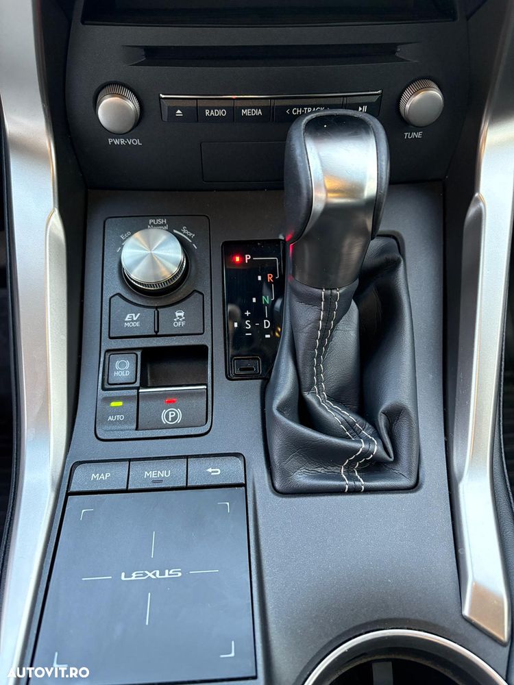 Lexus Seria NX 300h AWD Luxury - 4