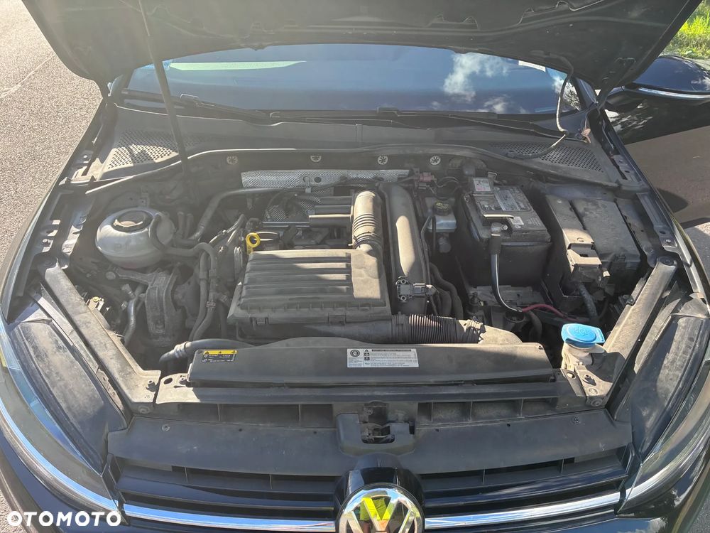 Volkswagen Golf 1.4 TSI BMT Comfortline - 15