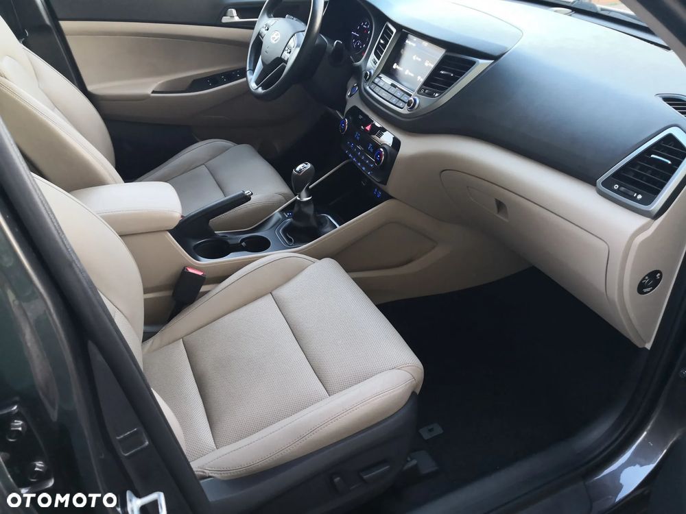 Hyundai Tucson - 12