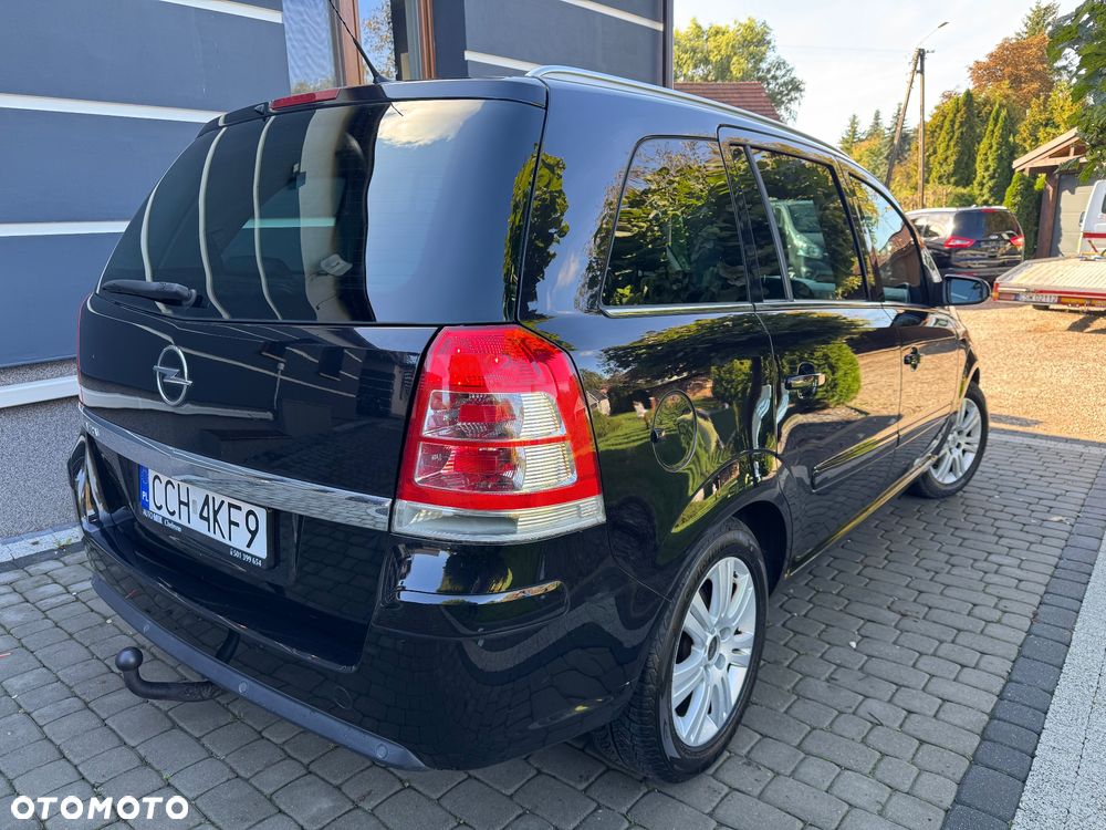 Opel Zafira 1.8 Cosmo - 12
