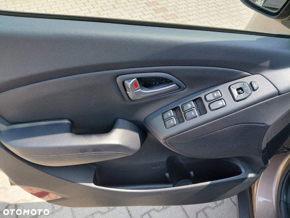 Hyundai ix35 - 12