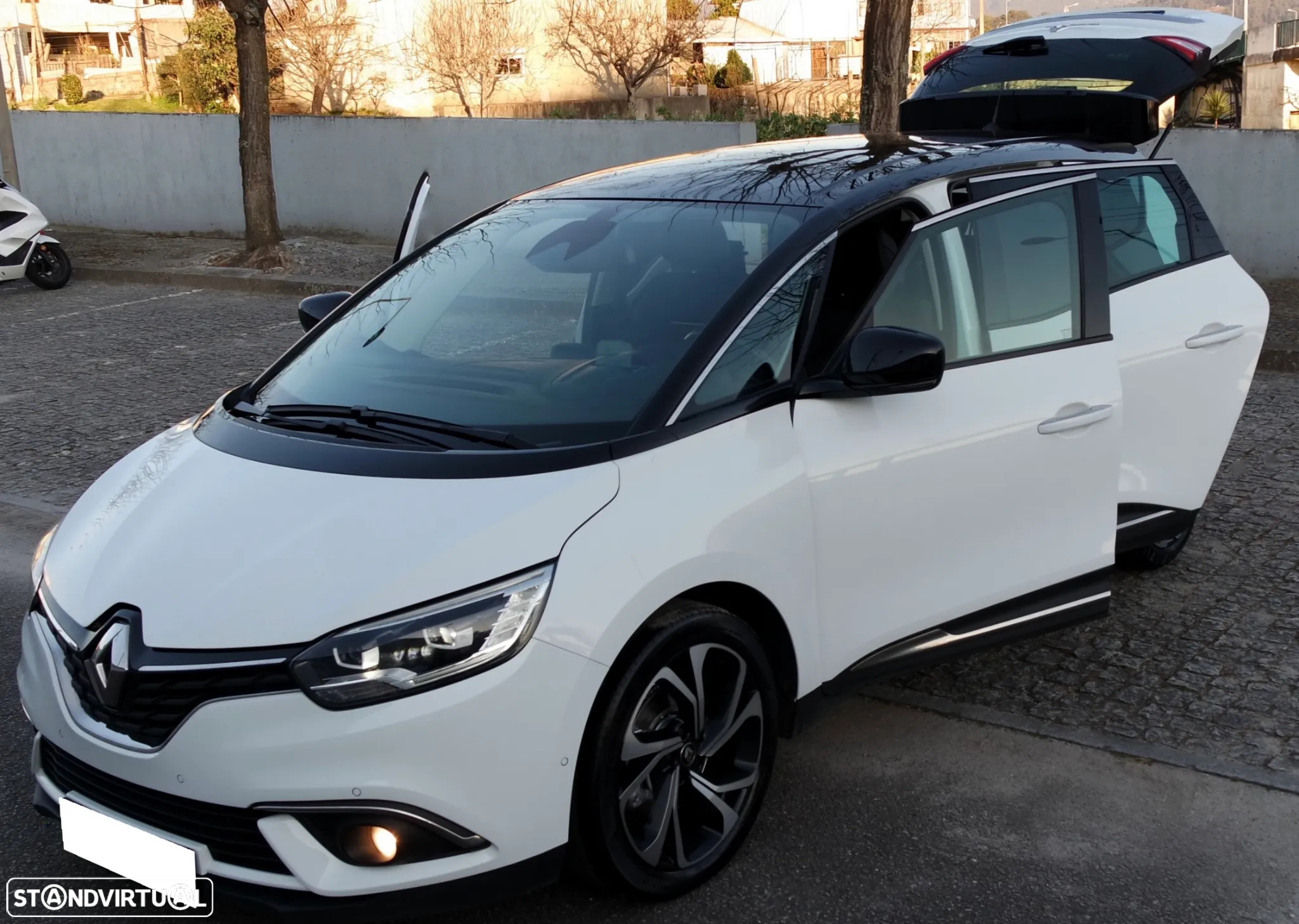 Renault Grand Scénic 1.7 Blue dCi Bose Edition EDC - 27