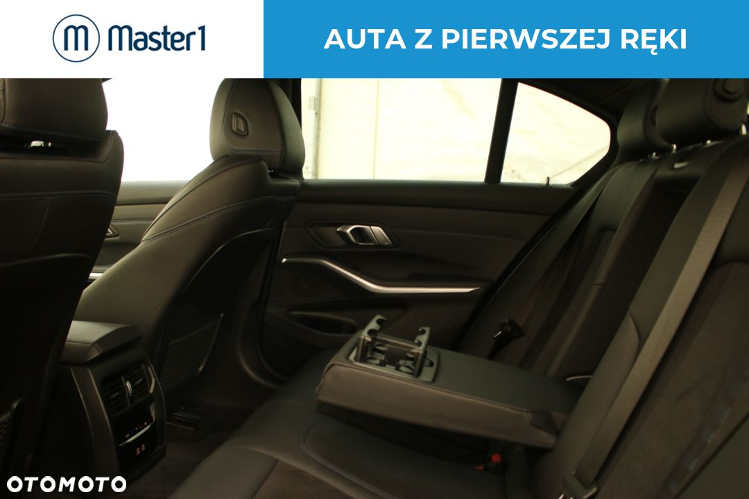 BMW Seria 3 318i M Sport - 8