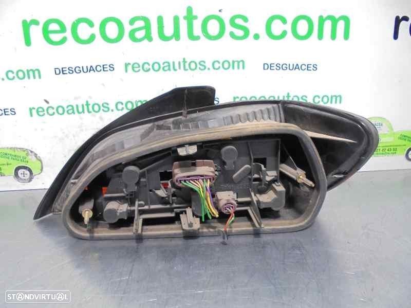 FAROLIM TRASEIRO ESQUERDO PEUGEOT 406 1998 -6350E8 - 2