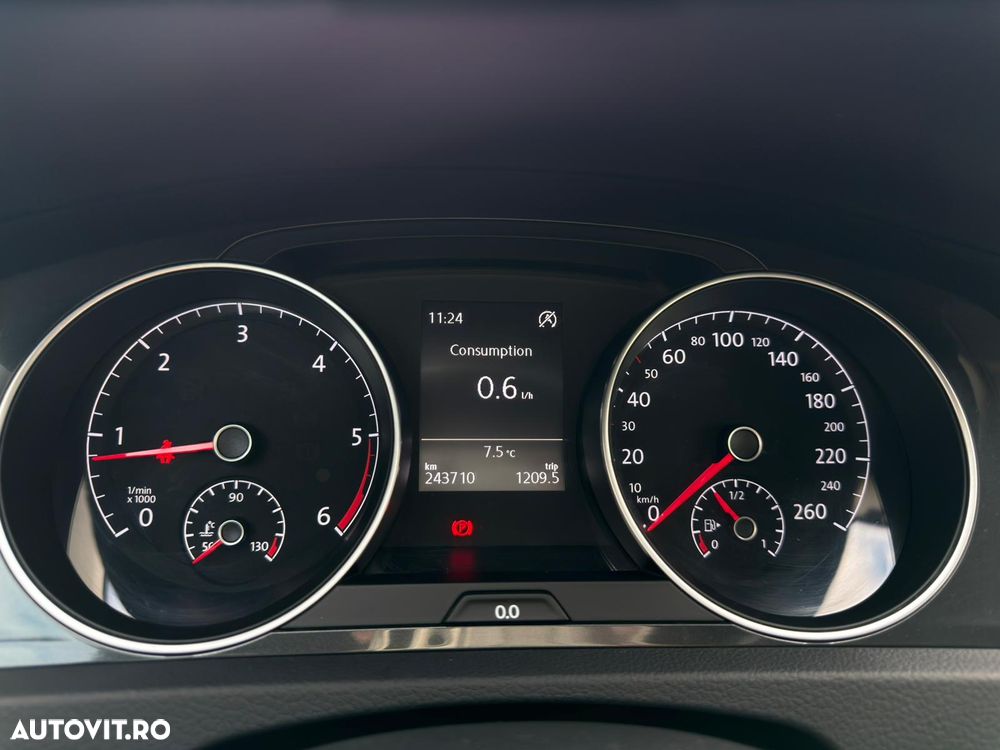 Volkswagen Golf 1.6 TDI SCR Comfortline - 17