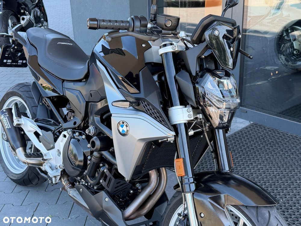 BMW F - 22