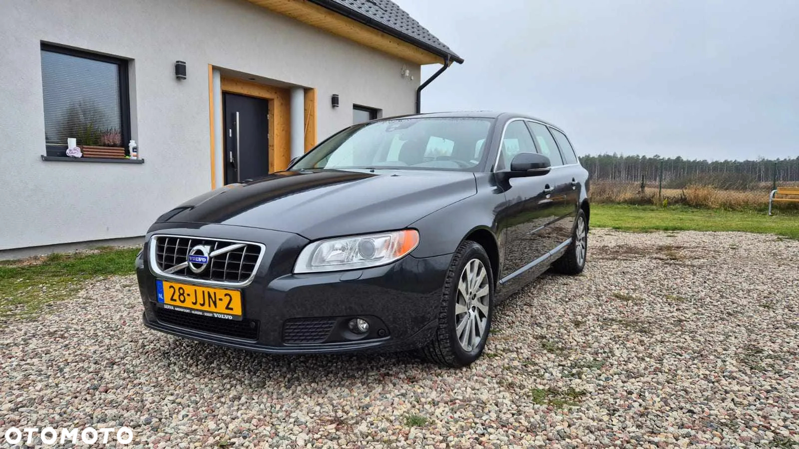 Volvo V70 D3 Summum - 20