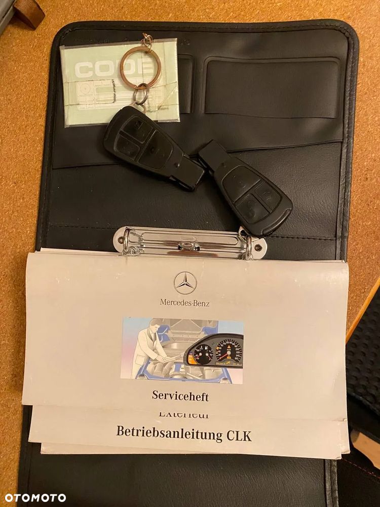 Mercedes-Benz CLK - 22