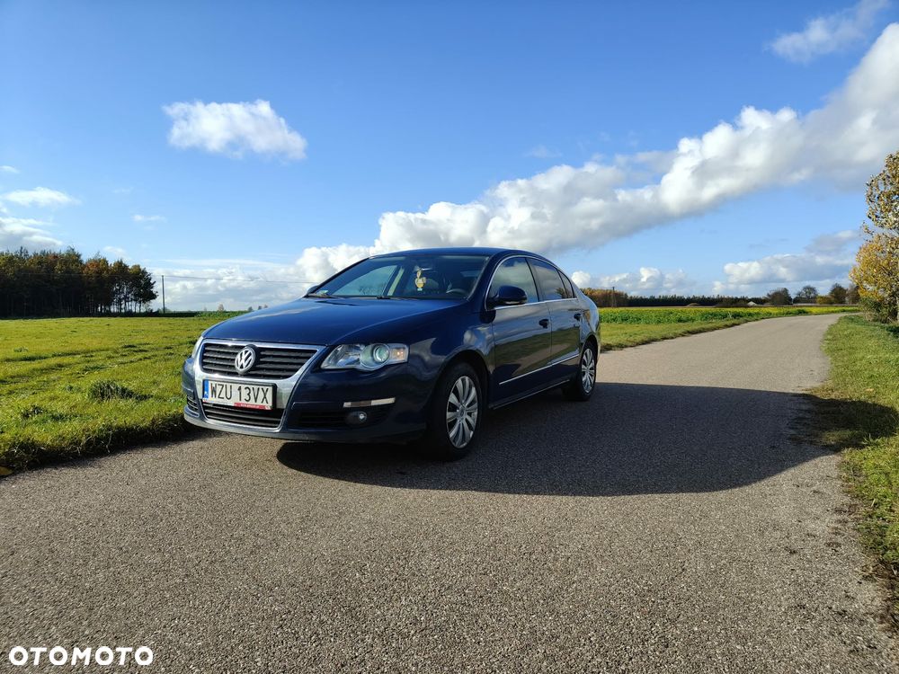 Volkswagen Passat 1.9 TDI Comfortline - 1