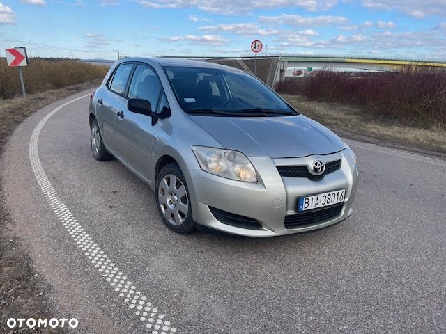 Toyota Auris 1.6 VVT-i Prestige - 2