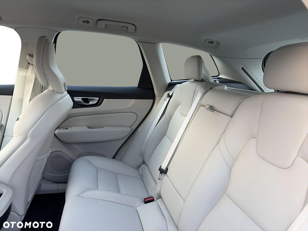 Volvo XC 60 B4 D Plus Bright - 16