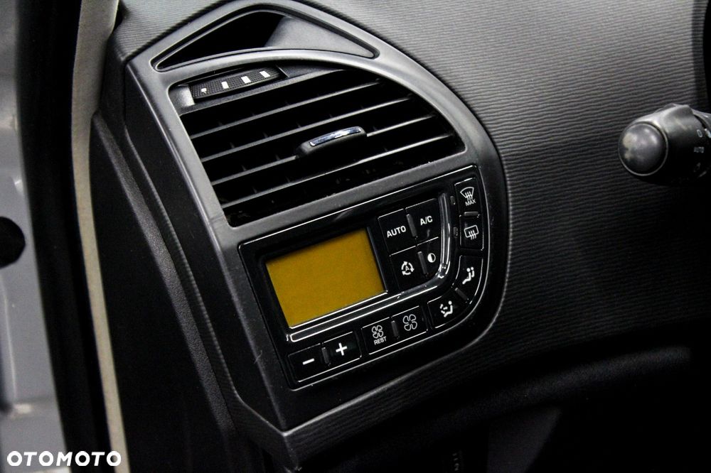 Citroën C4 Picasso 2.0 HDi FAP EGS6 Exclusive - 23