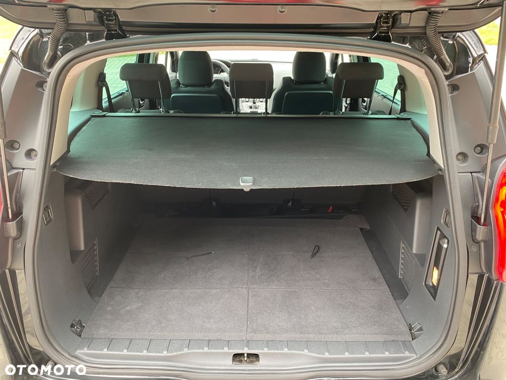 Peugeot 5008 2.0 HDi Family - 30