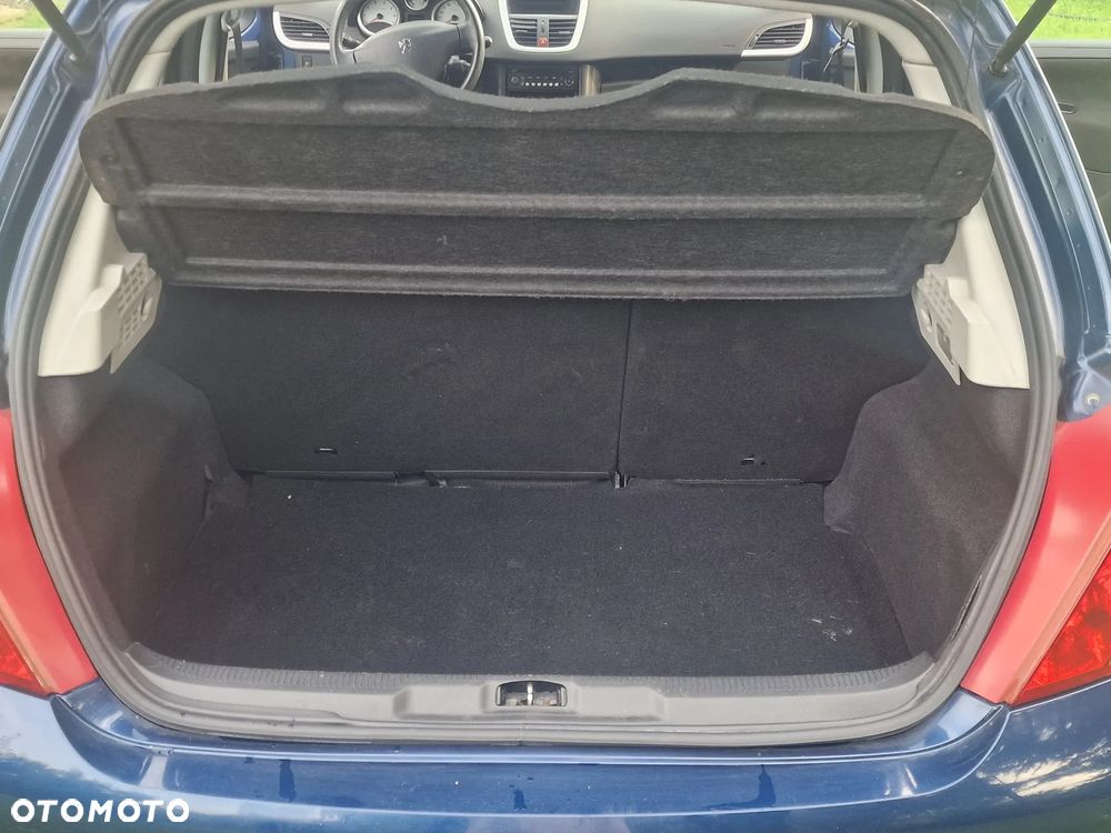 Peugeot 207 1.4 - 6